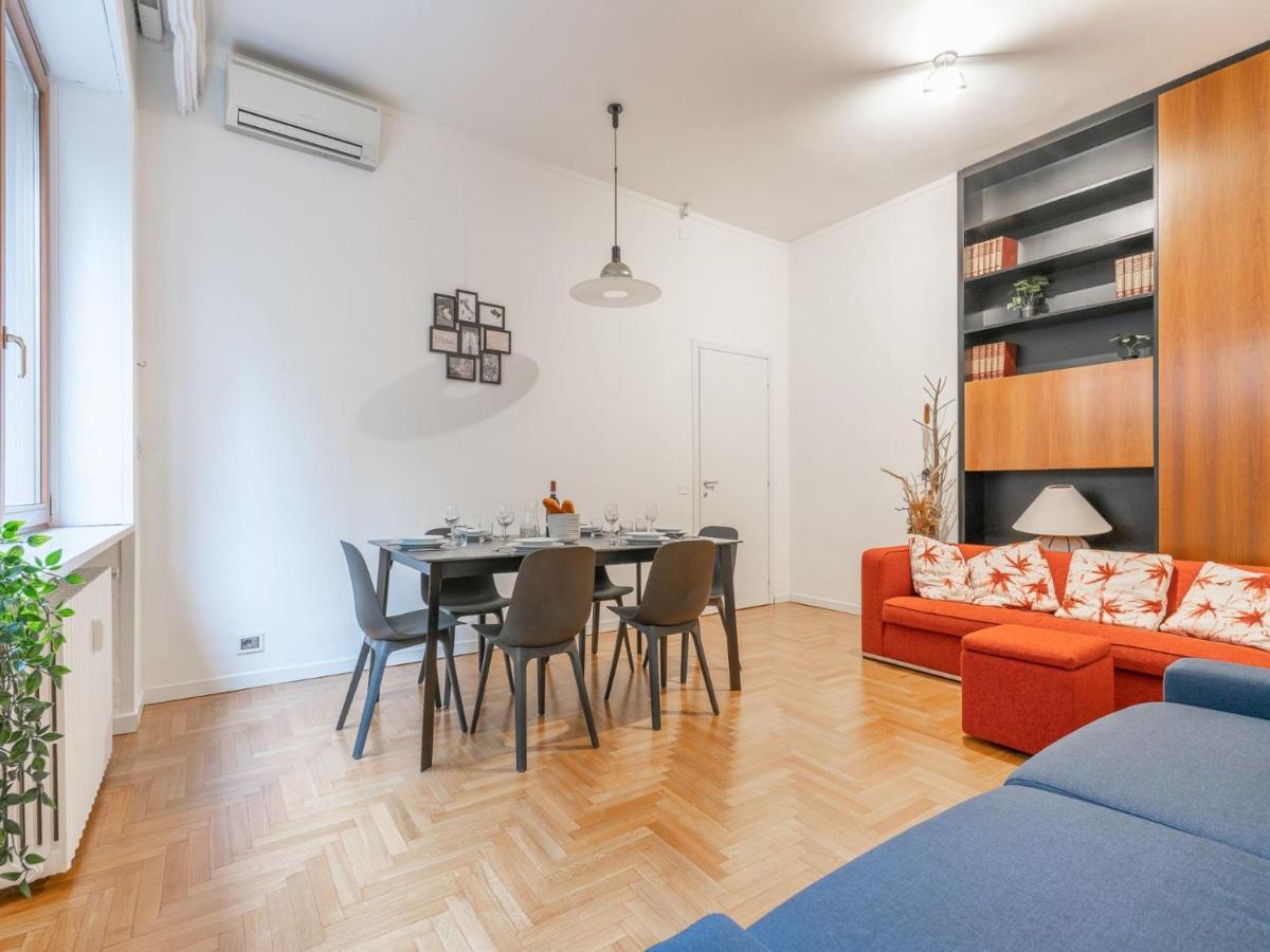 The Best Rent - Spacious Three-Bedroom Apartment In Moscova Мілан Екстер'єр фото
